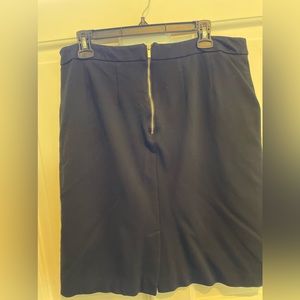 Office skirt with pockets! Exposed zipper back detail